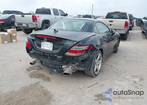 2014 Mercedes-Benz Slk 250 z USA, uszkodzony, nr VIN WDDPK4HAXEF074985